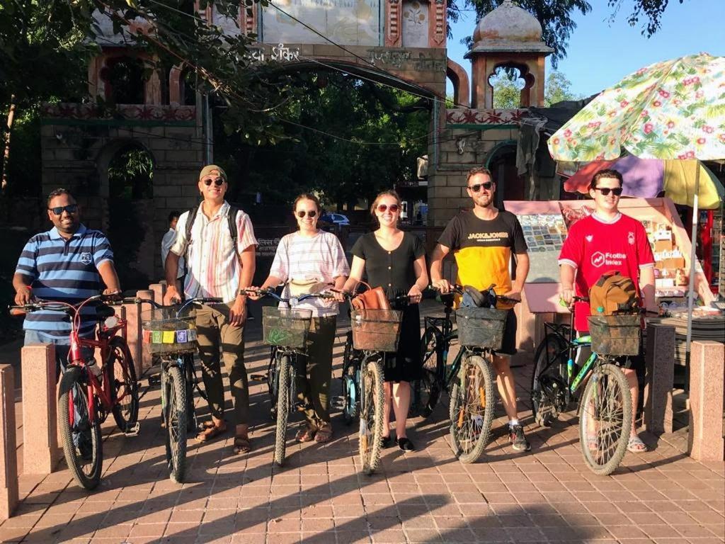 Zigzag Homestay アーグラ エクステリア 写真